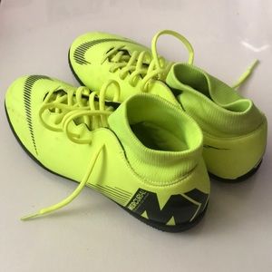 Nike MercurialX Superfly 6 Club Indoor Soccer Shoe